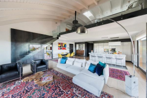 Penthouse Conta with terrace by Wonderful Italy